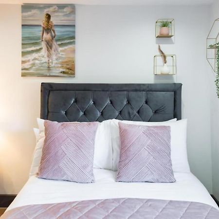 Heathrow Guest House - Oakway Feltham Luaran gambar