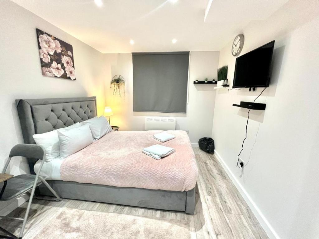 Heathrow Guest House - Oakway Feltham Luaran gambar